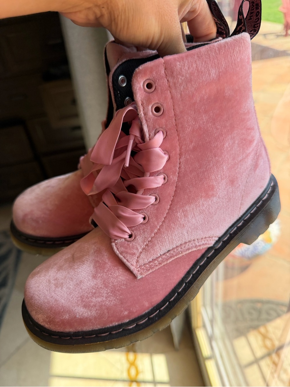 BRAND New Dr. Marten KIDS size 3 Velvet Pink Lace-Up Ankle Boots